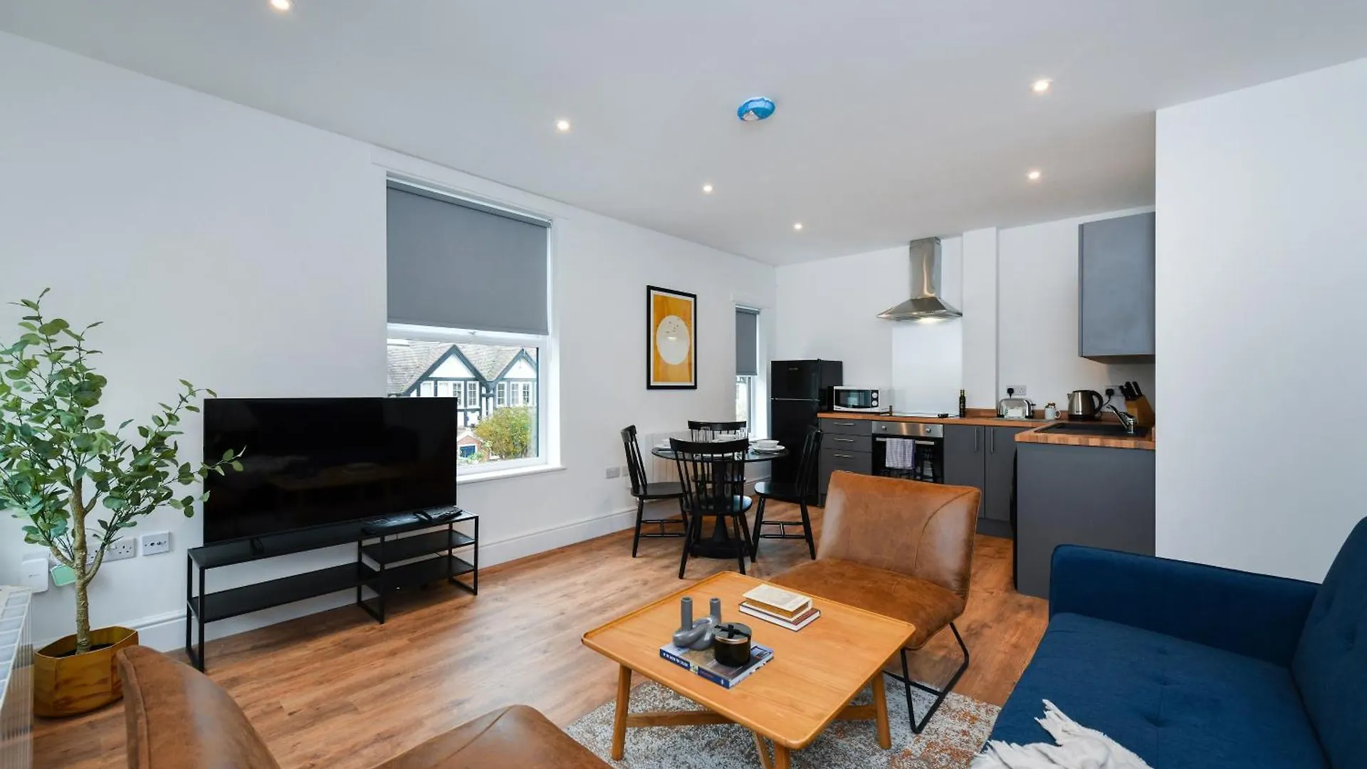 Charming 2Bed Flat - Spacious & Prime Location Nottingham Apartment